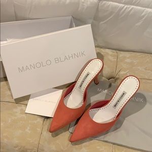 Manolo Blahnik pink heels!